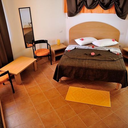 Hotel Hr Costa Rei Муравера Екстер'єр фото