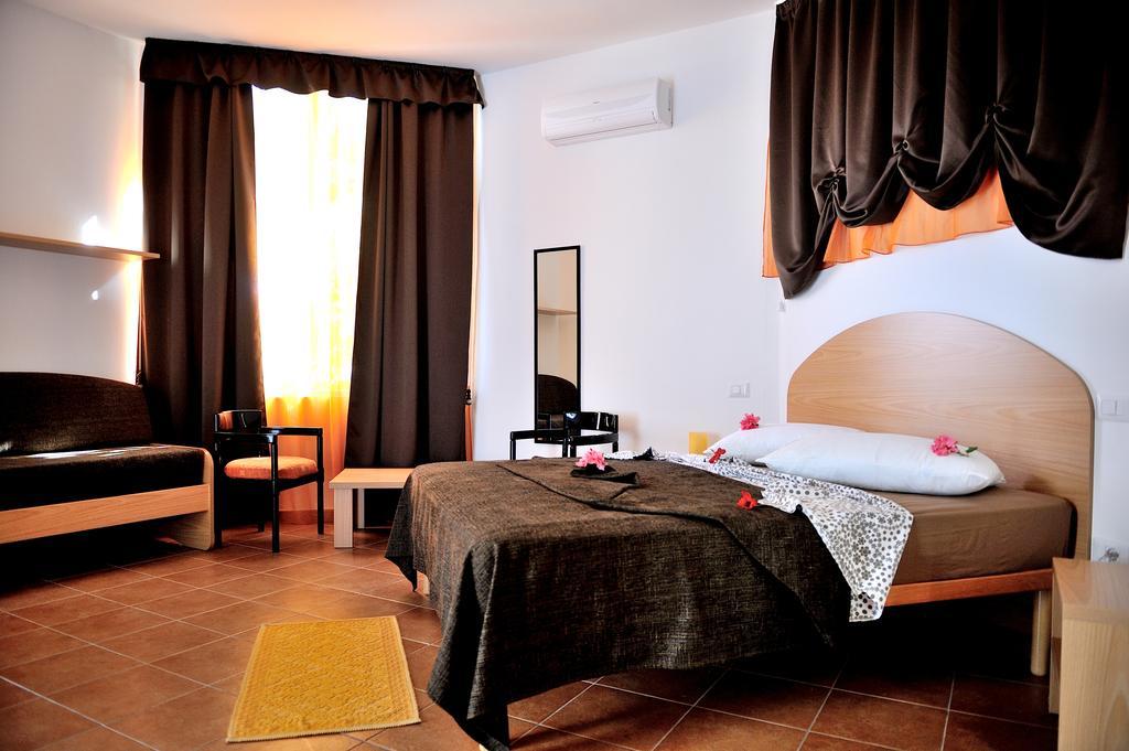 Hotel Hr Costa Rei Муравера Екстер'єр фото