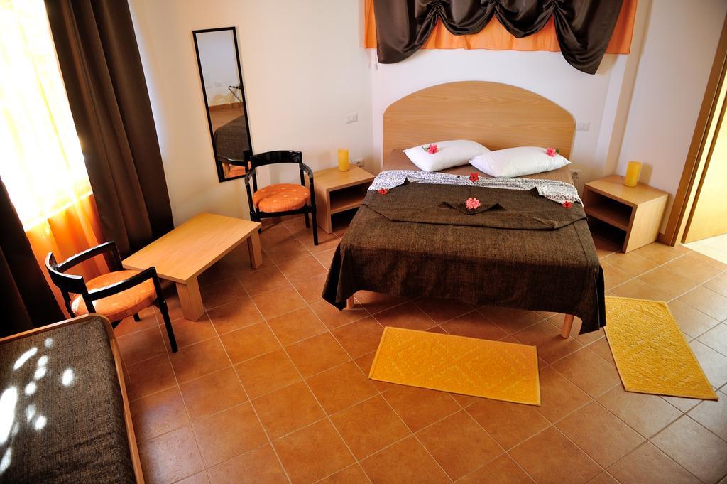Hotel Hr Costa Rei Муравера Екстер'єр фото